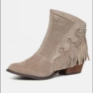 Yellow box Letty taupe suede fri fed boots